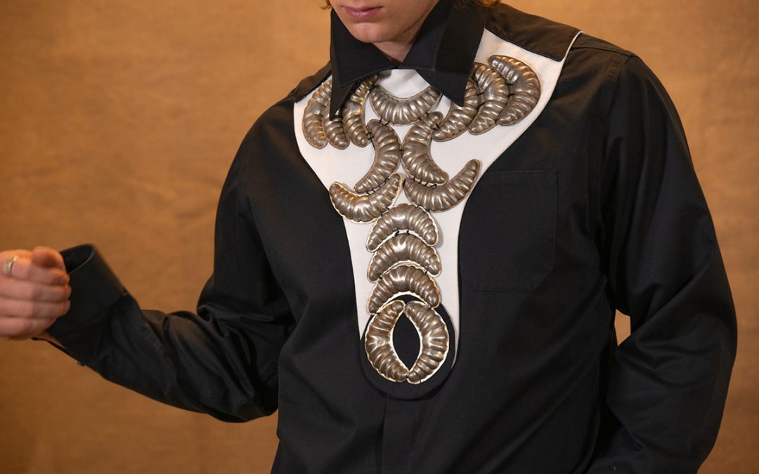 JANA VÝBORNÁ-TURUNEN MUKANA KAHDEN KOTIMAAN KAIKUJA -NÄYTTELYSSÄ TAMPEREELLA